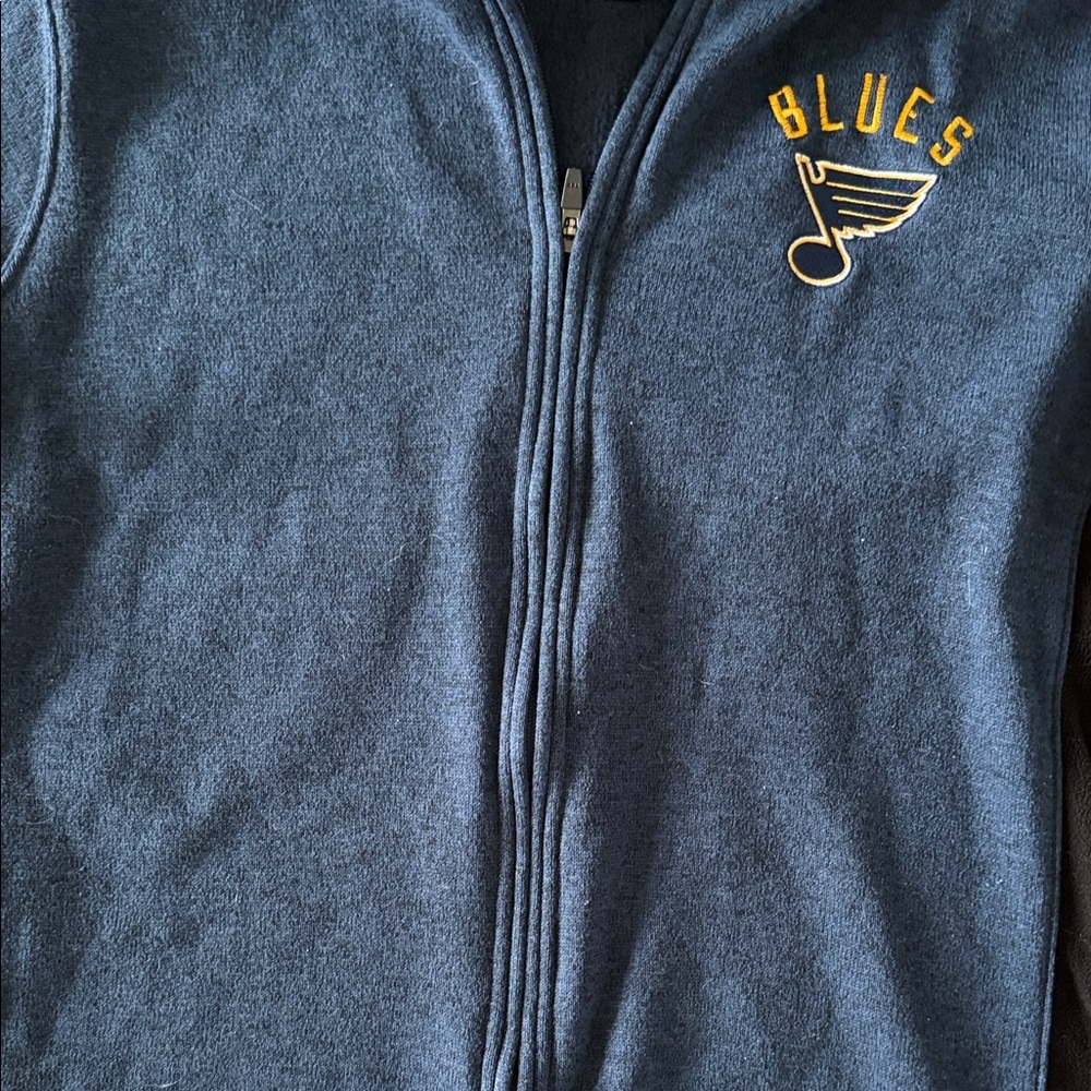 Men’s NHL Blue and Black Lightweight Jacket - Picture 6 of 6